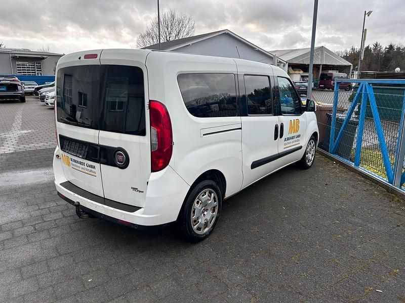 Gebraucht Fiat Doblò 135 PS (99 kW) 2015 Weiß Van / Kleinbus