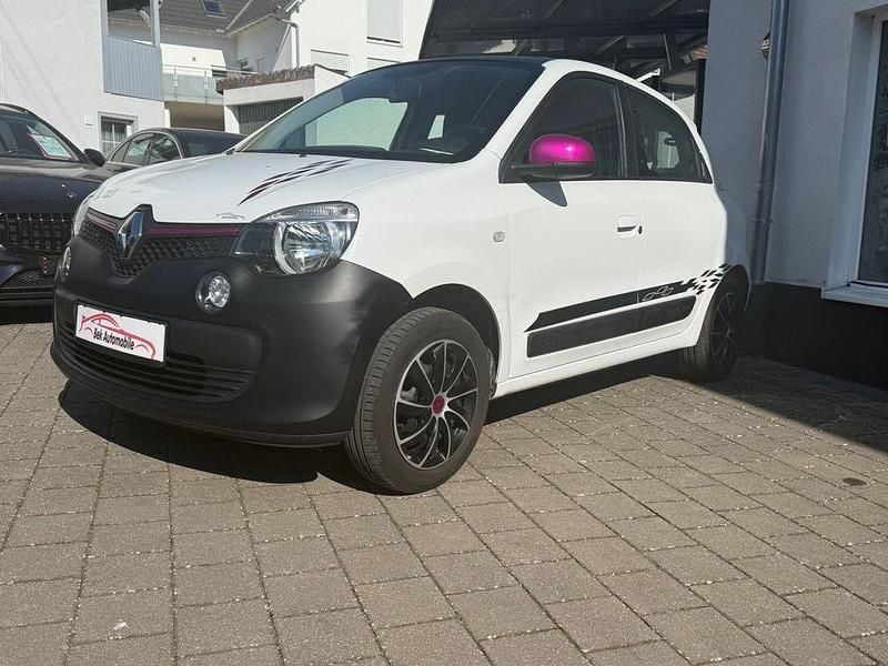 Second-hand Renault Twingo 90 CP (66 kW) 2015 Alb Hatchback