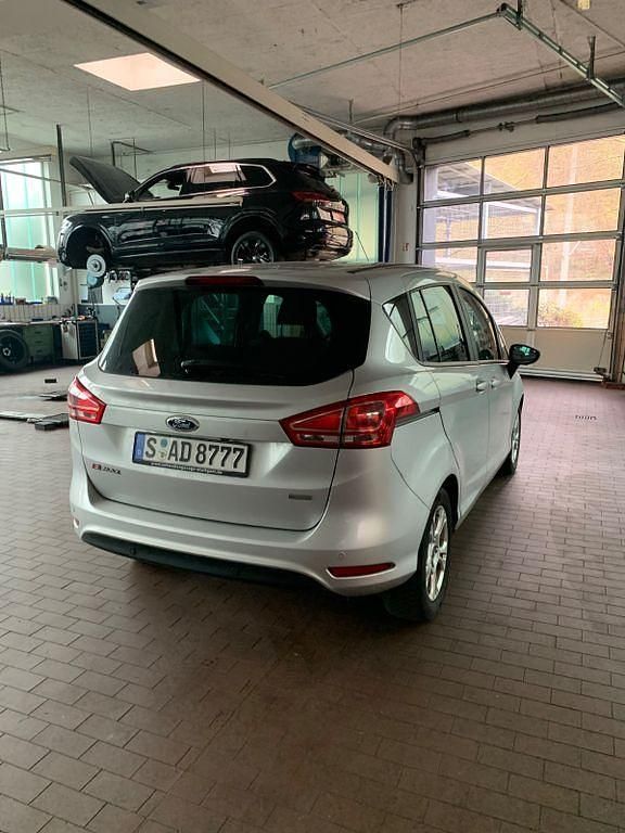 Gebraucht Ford B-MAX Titanium 101 PS (74 kW) 2017 Silber Van / Kleinbus