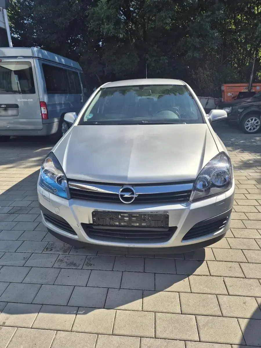 Gebraucht Opel Astra 105 PS (77 kW) 2005 Braun Kleinwagen