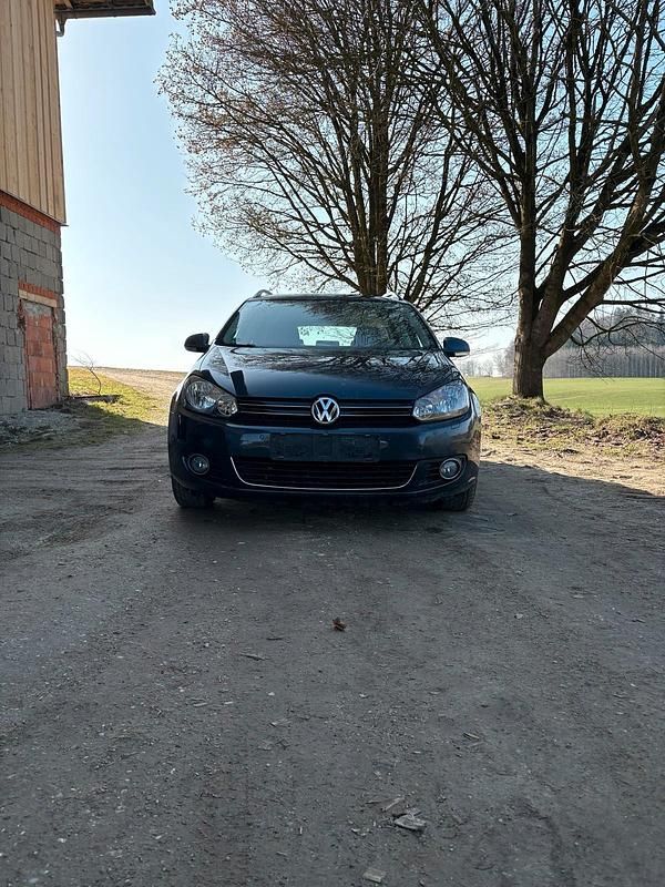 Gebraucht VW Golf V 122 PS (89 kW) 2009 Blau Kombi