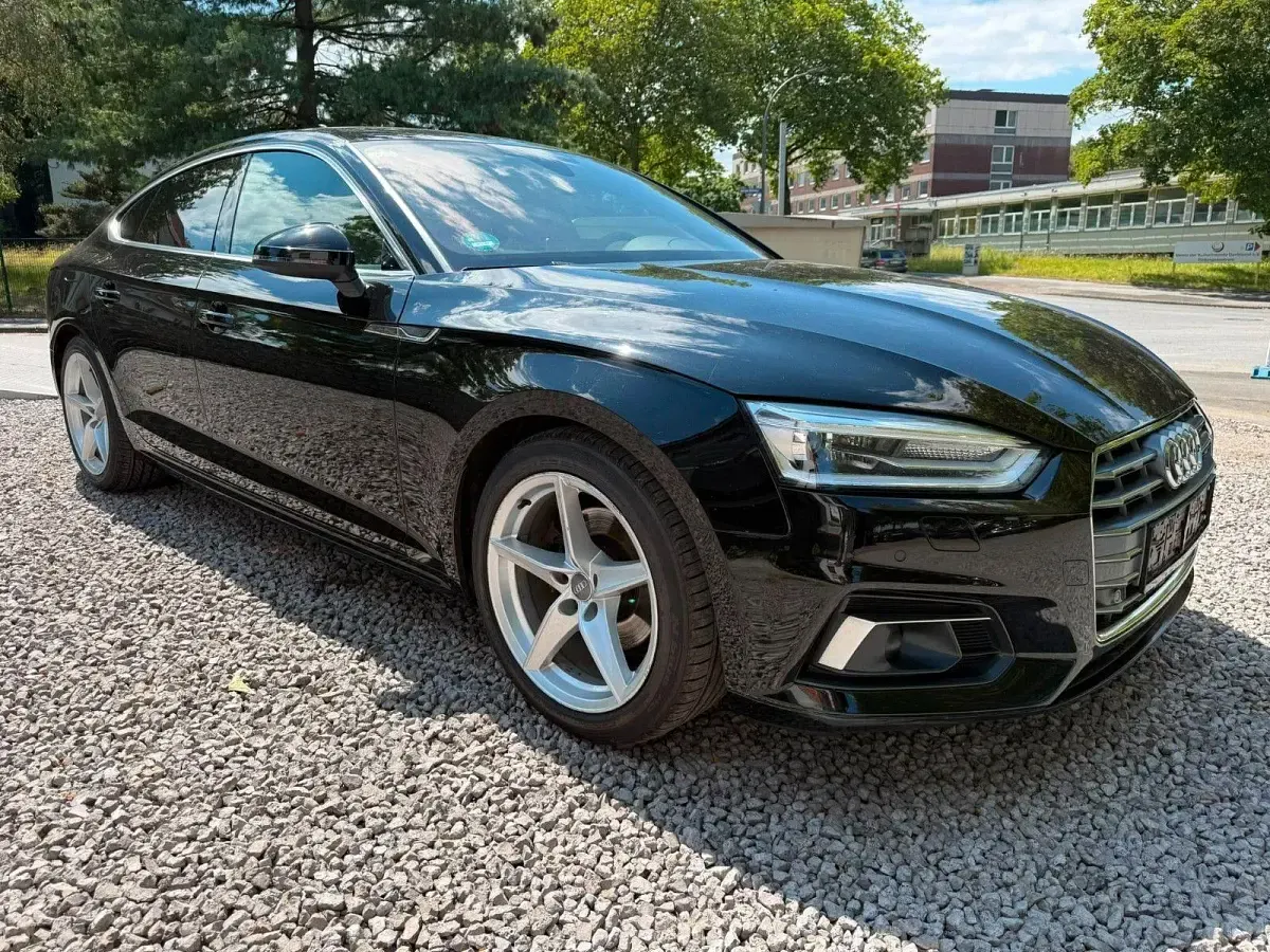 Gebraucht Audi A5 Sportback Sport 190 PS (139 kW) 2018 Schwarz Kleinwagen