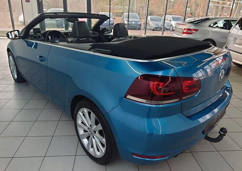 Gebraucht VW Golf Cabriolet Highline 122 PS (89 kW) 2014 Blau Cabrio