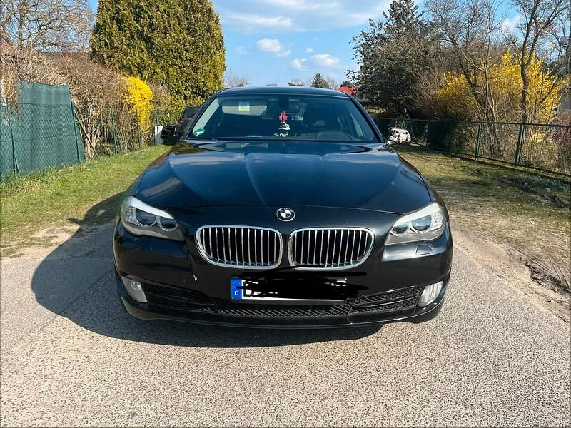 Gebraucht BMW 525 204 PS (150 kW) 2011 Schwarz Limousine