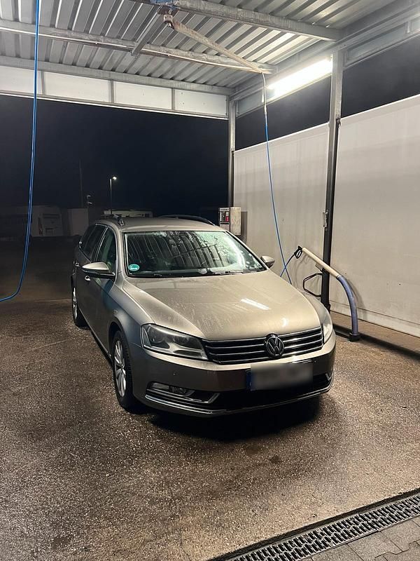 Gebraucht VW Passat 160 PS (117 kW) 2013 Kombi