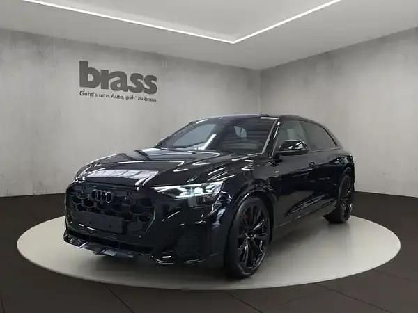 Mythosschwarz metallic Neu 2026 Audi Q8 Ambiente SUV | 103.950 € (Fairer Preis) - Bild 1/4