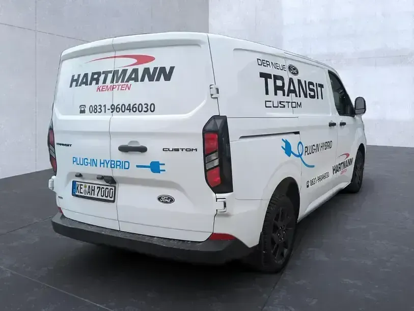 Gebraucht Ford Transit Custom Trend 233 PS (171 kW) 2025 Weiss Limousine