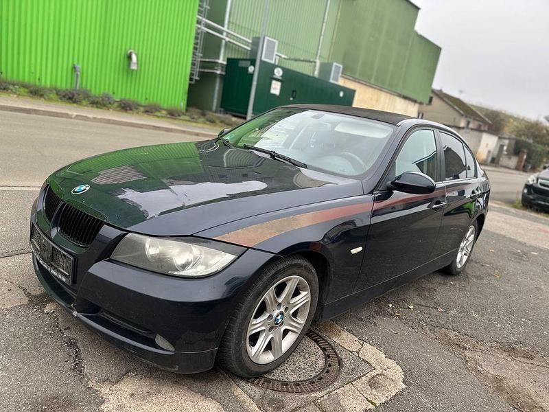 Gebraucht BMW 320 163 PS (119 kW) 2005 Blau Limousine