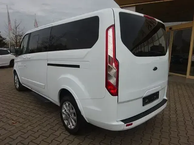 Gebraucht Ford Tourneo Custom Titanium 185 PS (136 kW) 2021 Andere Van