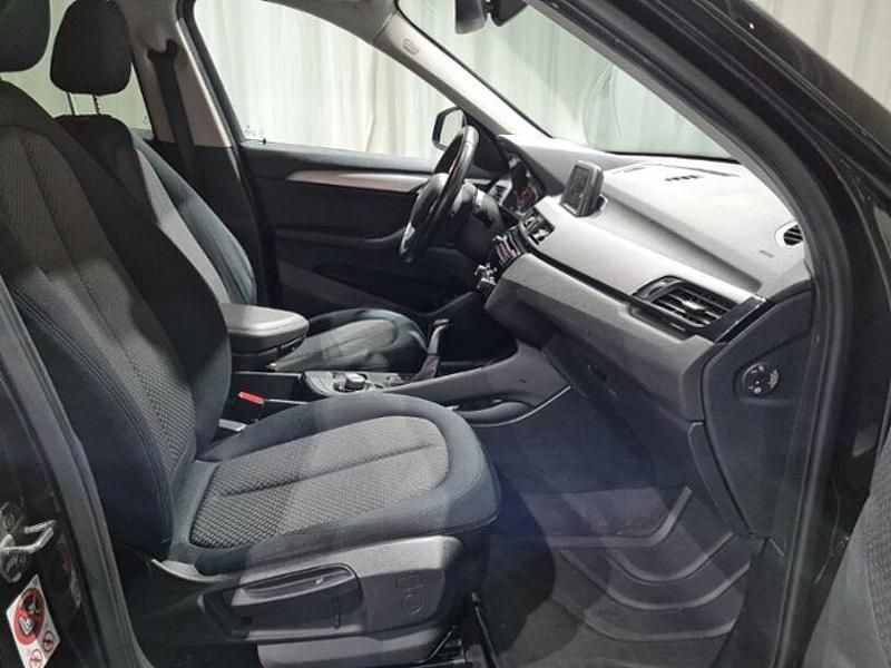 Gebraucht BMW X1 Advantage 150 PS (110 kW) 2016 Schwarz, black sapphire metallic SUV