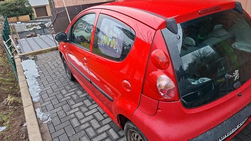 Gebraucht Peugeot 107 68 PS (50 kW) 2006 Rot Kleinwagen