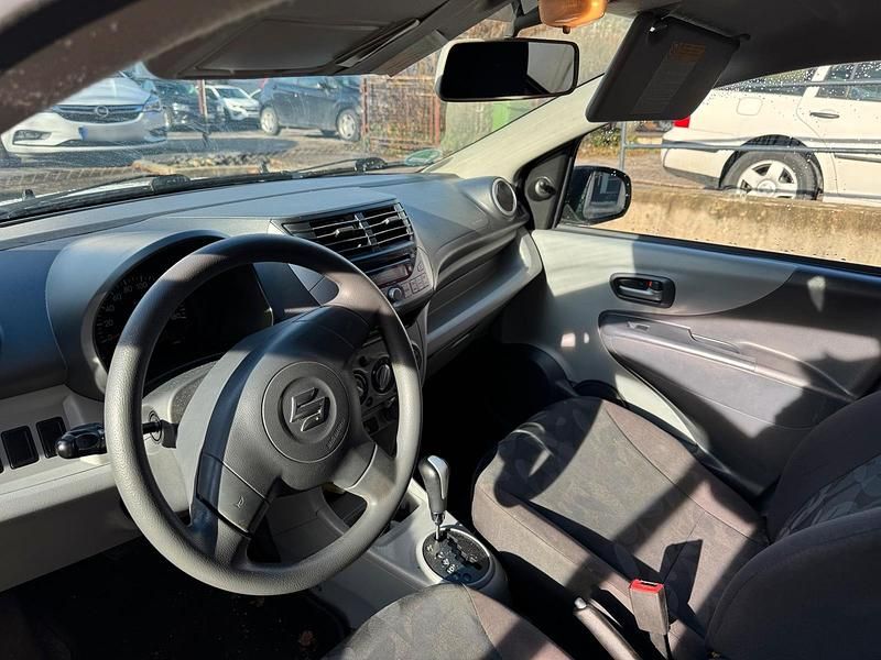 Gebraucht Suzuki Alto 68 PS (50 kW) 2011 Weiß Kleinwagen