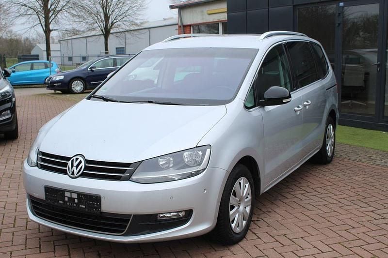 Gebraucht VW Sharan Style 140 PS (102 kW) 2011 Silber Van / Kleinbus
