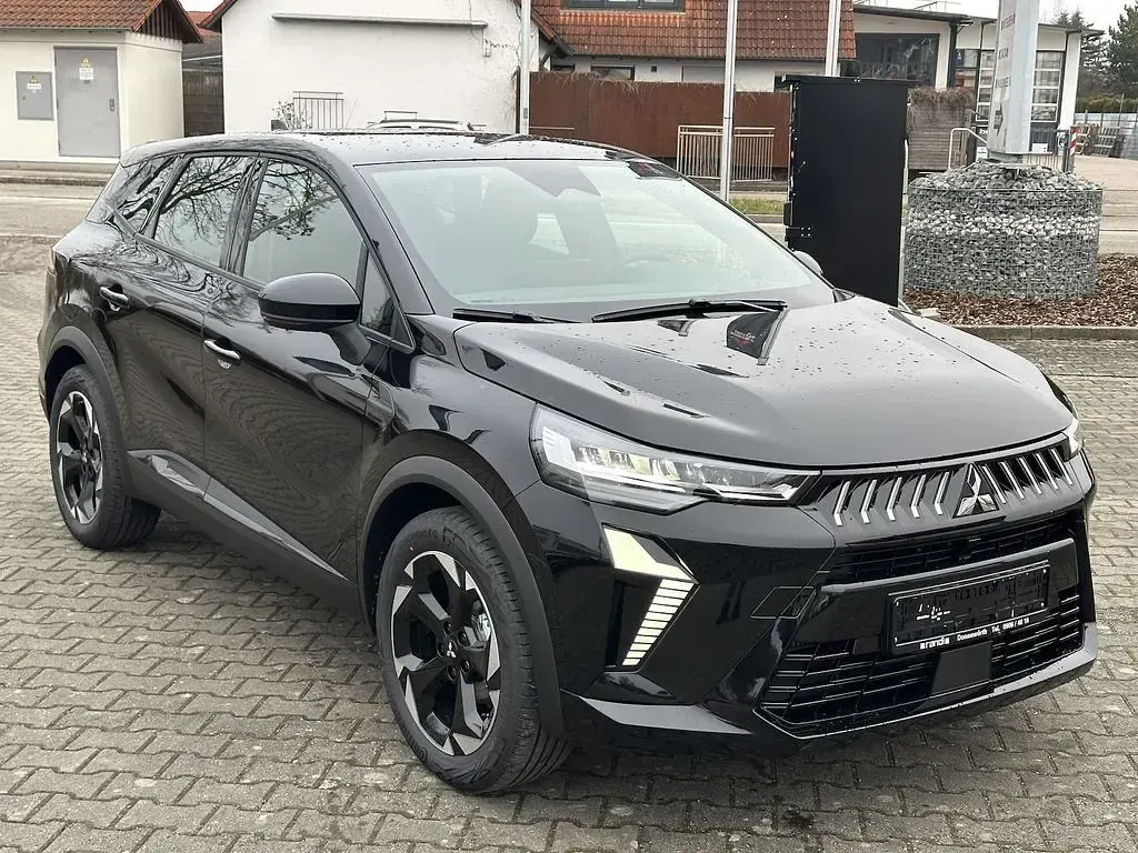 Neu Mitsubishi Grandis Diamant Edition 140 PS (102 kW) 2026 Schwarz SUV