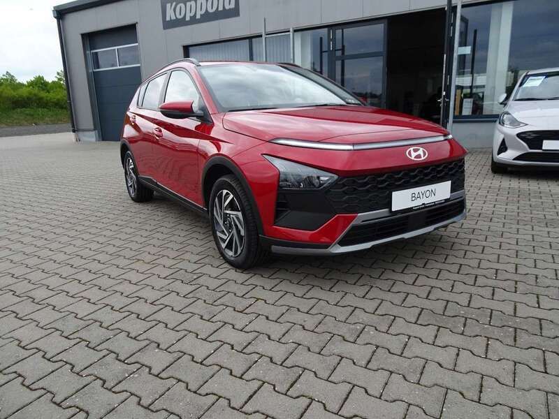 Dragon red Gebraucht 2024 Hyundai Bayon SUV | 23.900 € (Fairer Preis) - Bild 1/4