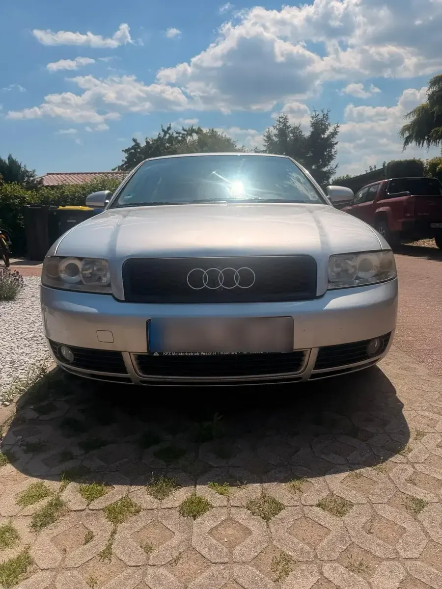 Gebraucht Audi A4 102 PS (75 kW) 2003 Silber Limousine