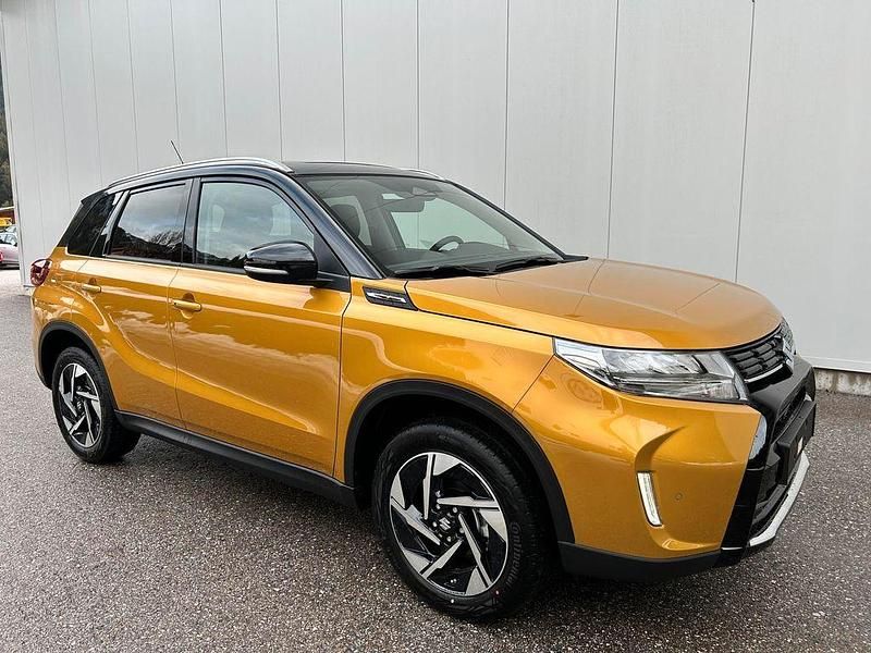 Neu Suzuki Vitara Comfort+ 110 PS (80 kW) 2025 Gelb SUV
