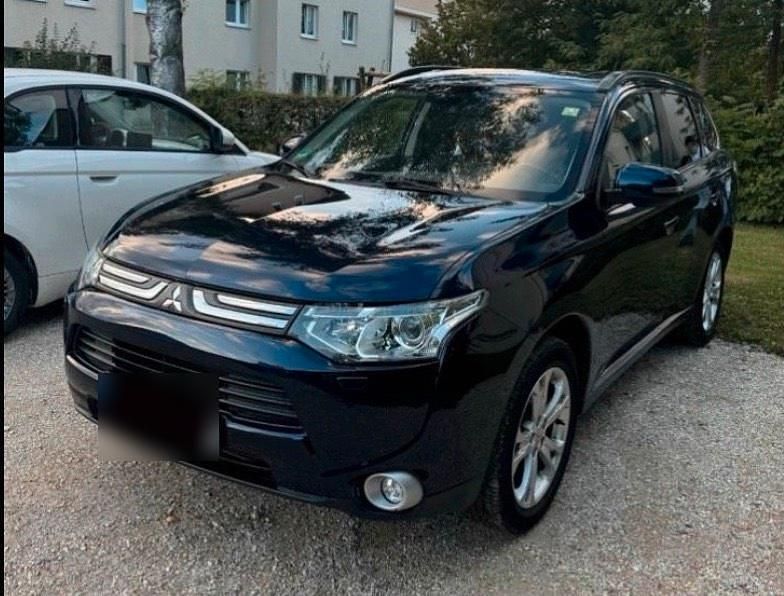 Gebraucht Mitsubishi Outlander 150 PS (110 kW) 2013 Schwarz SUV