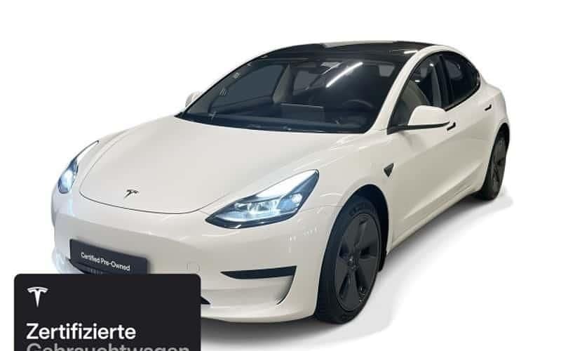 Weiß Gebraucht 2022 Tesla Model 3 RWD Limousine | 29.900 € (Fairer Preis) - Bild 1/4