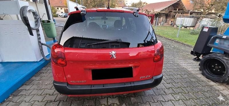 Gebraucht Peugeot 207 120 PS (88 kW) 2008 Rot Kombi