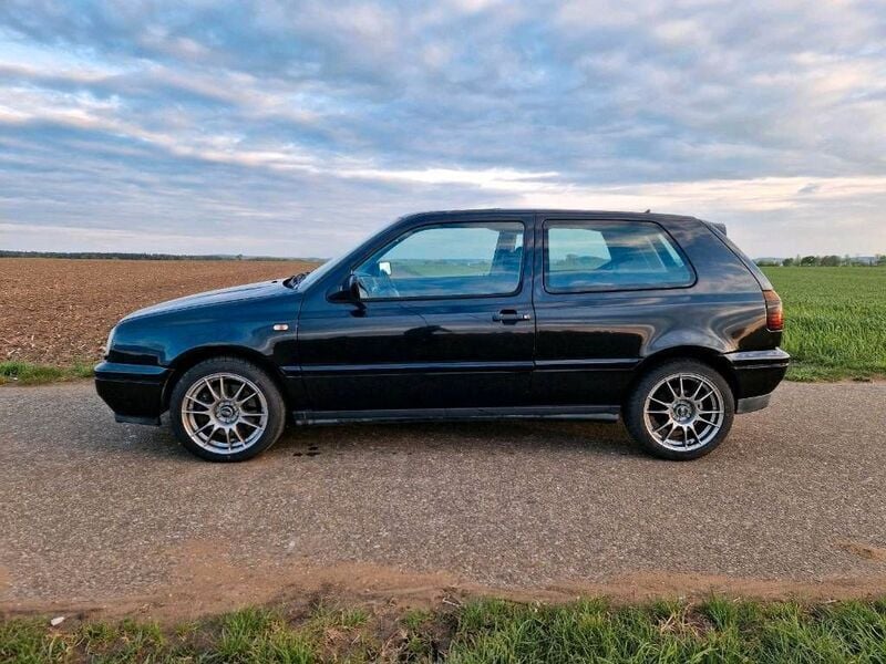 Schwarz Gebraucht 1996 VW Golf III Limousine | 11.000 € (Teuer) - Bild 1/4