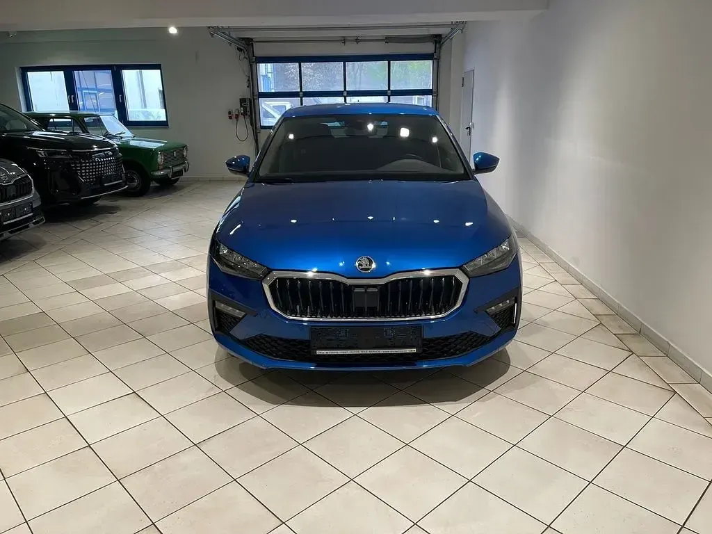 Gebraucht Skoda Scala Selection 150 PS (110 kW) 2025 Blau Kleinwagen