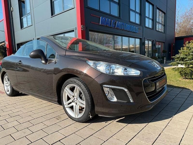 Gebraucht Peugeot 308 CC Active 120 PS (88 kW) 2012 Braun Cabrio
