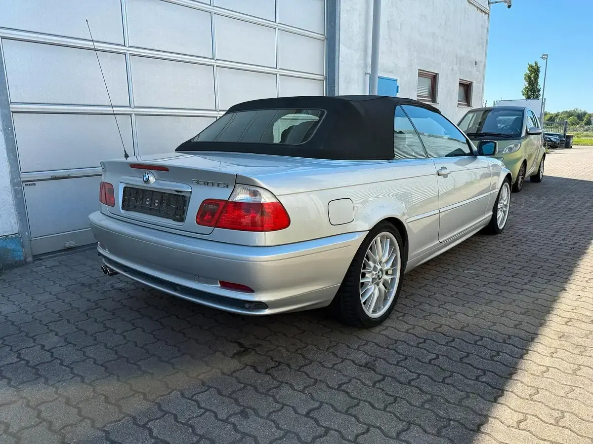 Gebraucht BMW 330 Cabriolet 231 PS (169 kW) 2001 Silber Cabrio