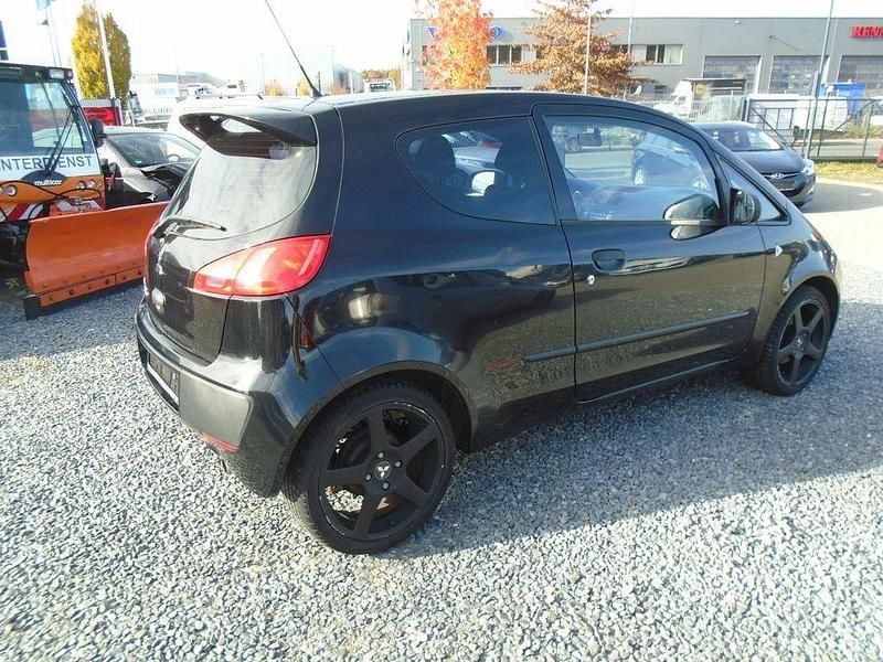 Gebraucht Mitsubishi Colt 95 PS (69 kW) 2007 Schwarz