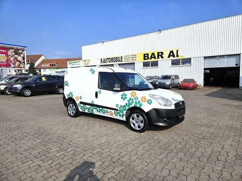 Gebraucht Fiat Doblò 90 PS (66 kW) 2013 Weiß Van / Kleinbus