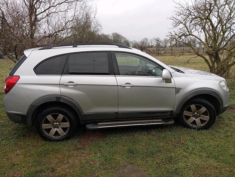 Gebraucht Chevrolet Captiva 136 PS (100 kW) 2010 Silber SUV