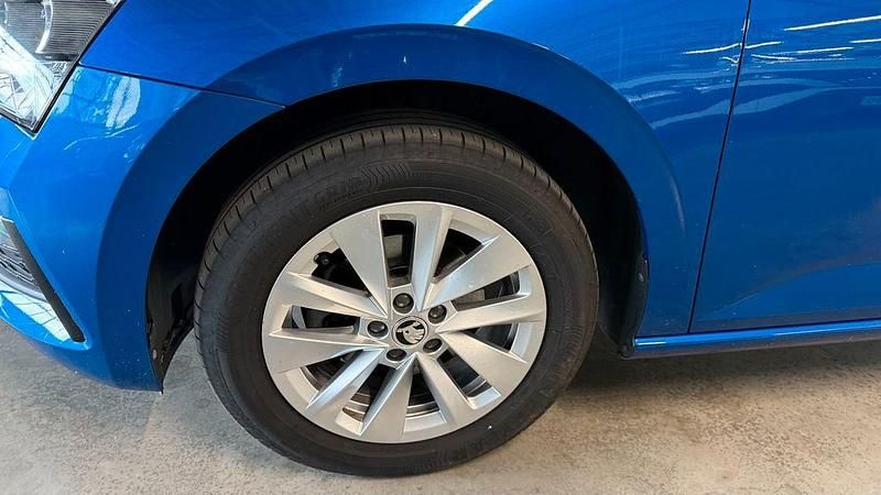 Gebraucht Skoda Scala Ambition 110 PS (80 kW) 2023 Blau Kleinwagen