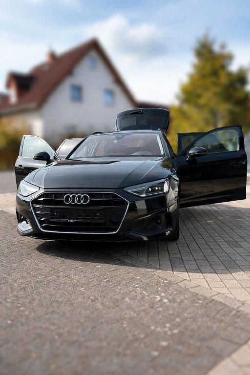 Gebraucht Audi A4 S-Line 163 PS (119 kW) 2021 Schwarz Kombi
