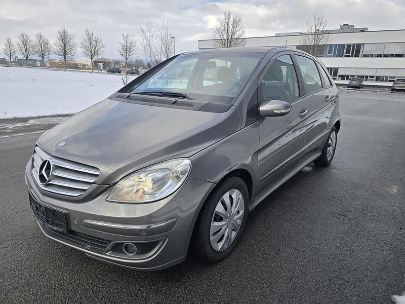 Gebraucht Mercedes B200 140 PS (102 kW) 2005 Grau Van / Kleinbus