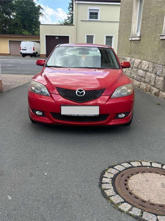 Rot Gebraucht 2006 Mazda 3 Limousine | 650 € (Superpreis) - Bild 1/4
