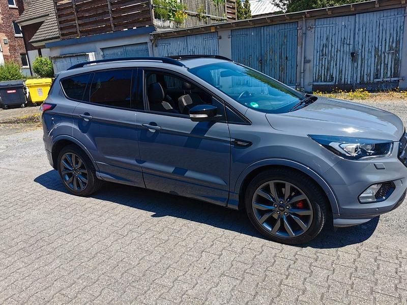 Gebraucht Ford Kuga ST-Line 230 PS (169 kW) 2019 Grau SUV