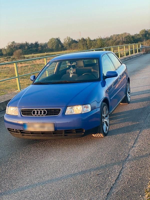 Gebraucht Audi A3 102 PS (75 kW) 2000 Blau Kleinwagen
