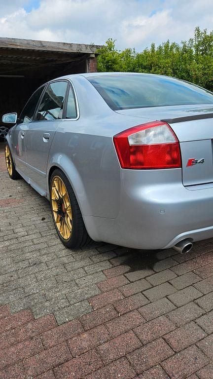 Silber Gebraucht 2004 Audi S4 Sport Limousine | 9.600 € (Fairer Preis) - Bild 1/4