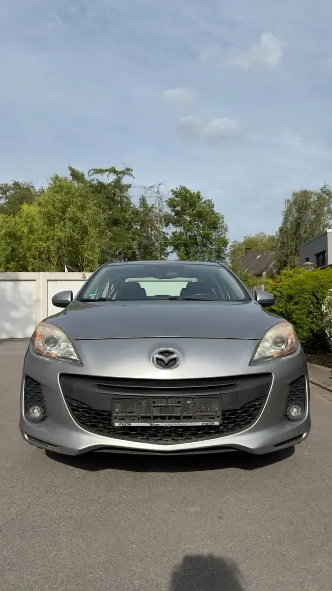 Gebraucht Mazda 3 Exclusive-Line 151 PS (111 kW) 2011 Silber Limousine