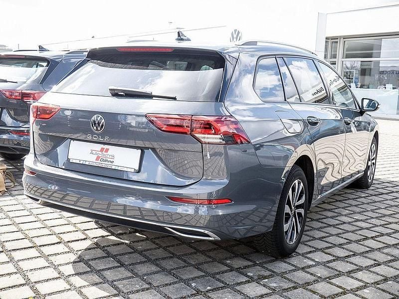 Używany VW Golf VIII Active 150 KM (110 kW) 2023 Szary Kombi