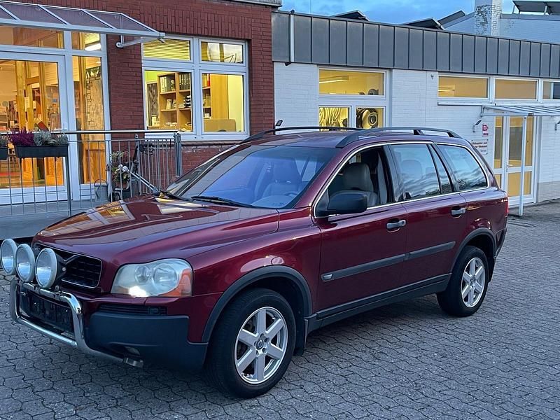 Rot Gebraucht 2005 Volvo XC90 SUV | 2.300 € (Fairer Preis) - Bild 1/4