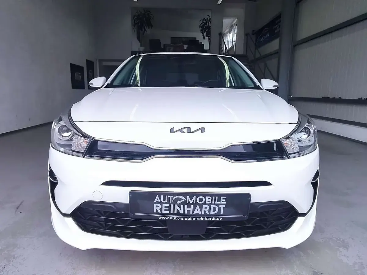 Gebraucht Kia Rio Vision 84 PS (61 kW) 2022 Weiß Kleinwagen