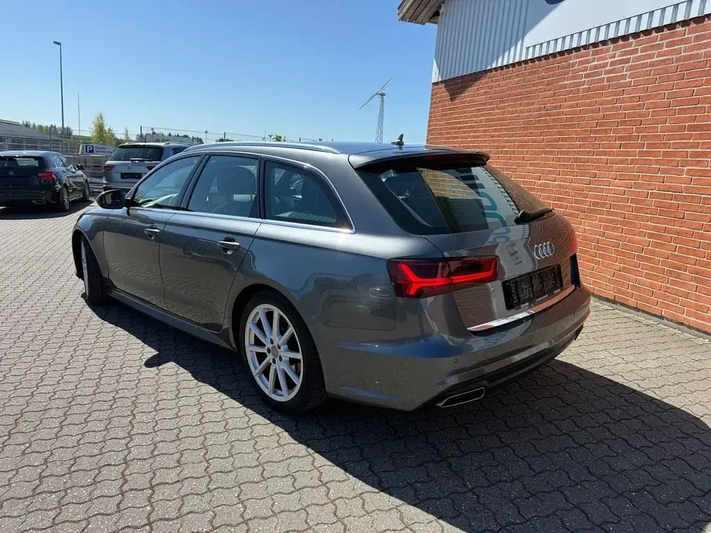 Second-hand Audi A6 S-Line 190 CP (139 kW) 2018 Gri Break