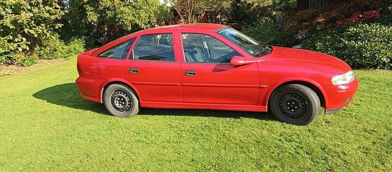 Gebraucht Opel Vectra 116 PS (85 kW) 1999 Limousine