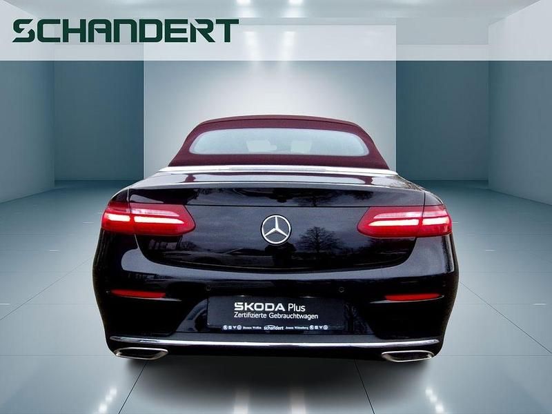 Gebraucht Mercedes E200 184 PS (135 kW) 2019 Obsidianschwarz  metallic Cabrio