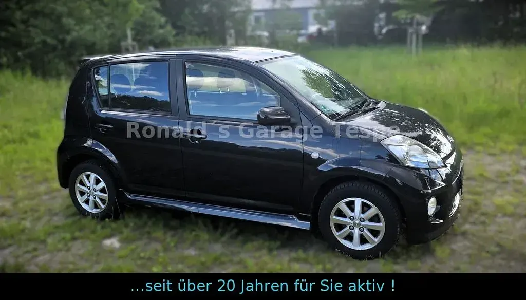 Gebraucht Daihatsu Sirion 103 PS (75 kW) 2007 Schwarz Kleinwagen