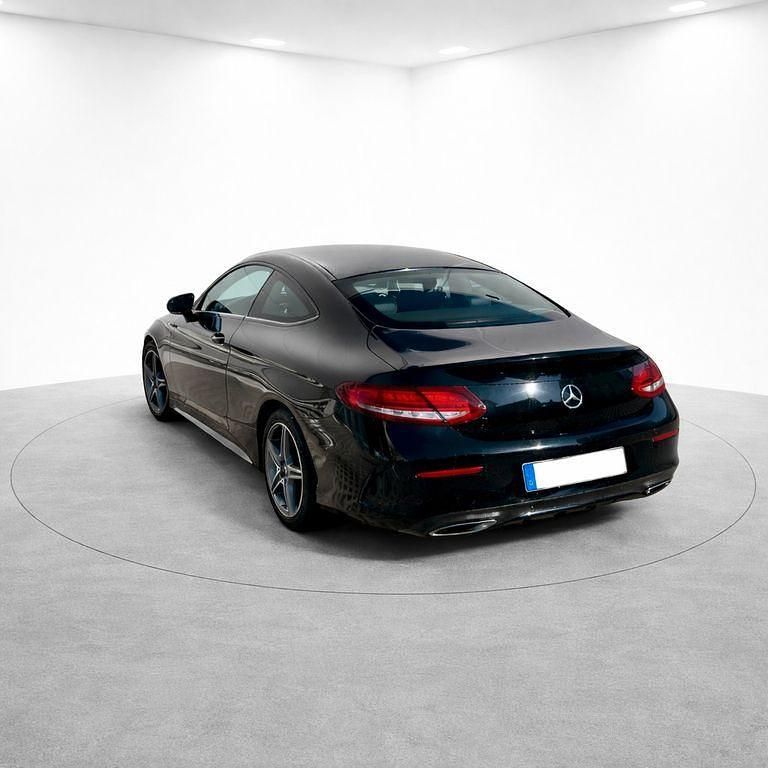 Gebraucht Mercedes C180 AMG line 156 PS (114 kW) 2016 Schwarz Coupé