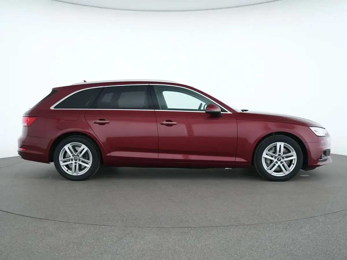Gebraucht Audi A4 Design 231 PS (169 kW) 2019 Matadorrot Kombi