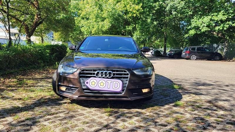 Gebraucht 2013 Audi A4 S-Line Kombi | 14.000 € - Bild 1/4