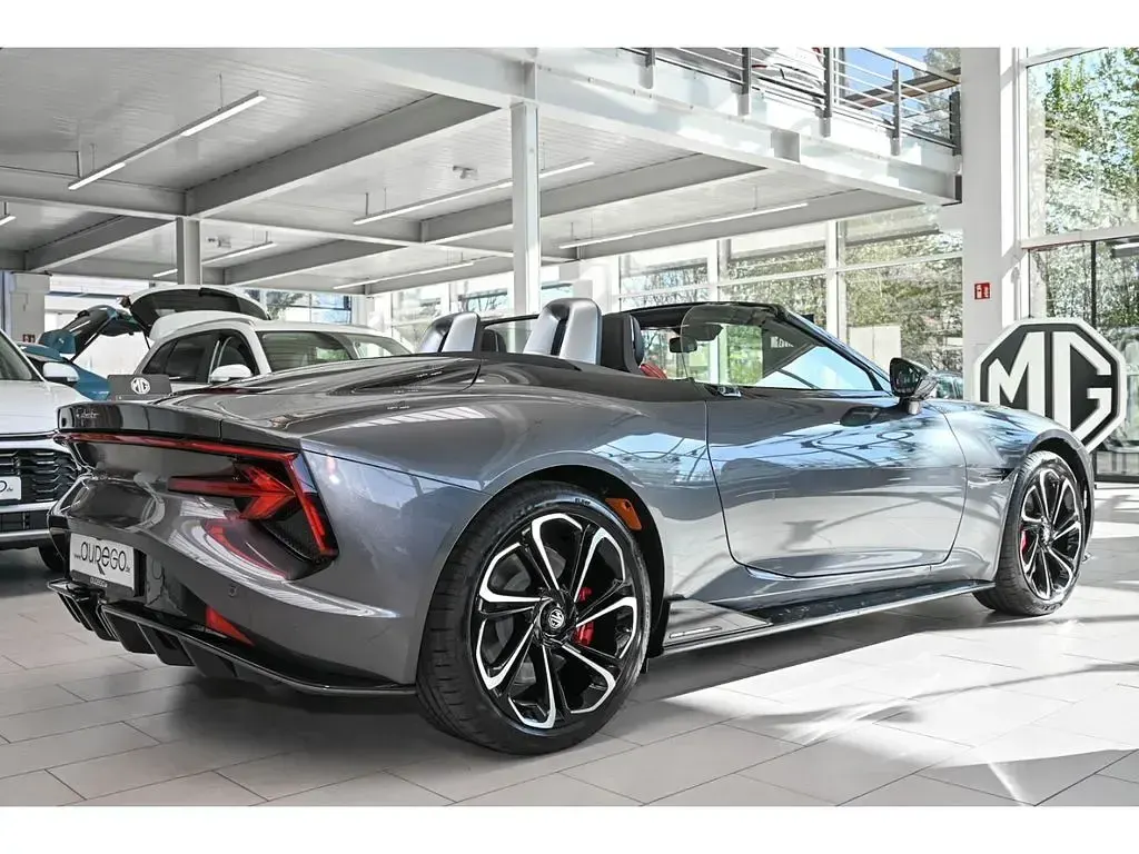 Gebraucht MG Cyberster 375 kW (510 PS) 2025 Grau Cabrio
